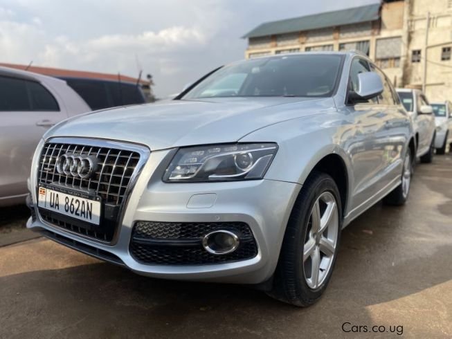 
								Audi Q5 full									