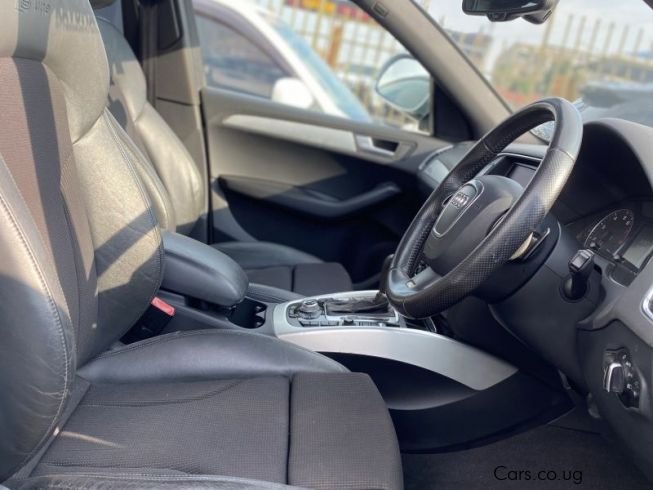 
								Audi Q5 full									