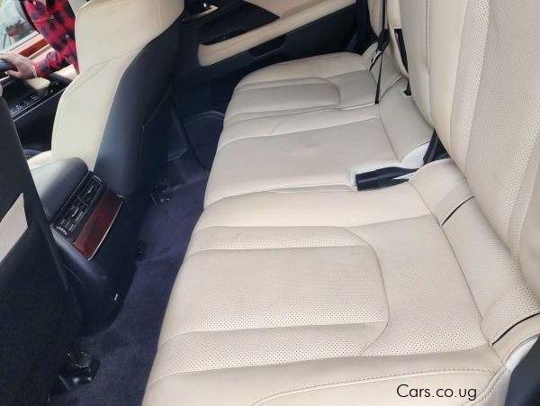 
								Lexus LX full									