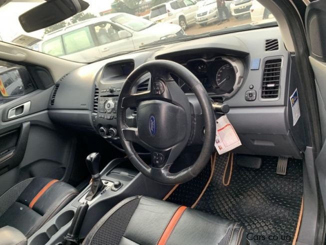 
								Ford ranger doublecabin full									